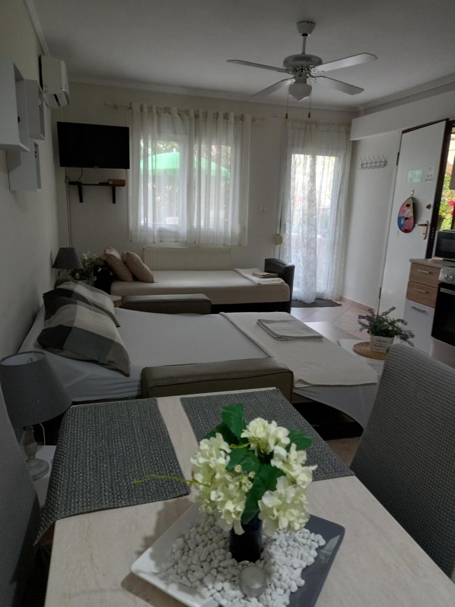 Néa Péramos Peramos Apartments מראה חיצוני תמונה