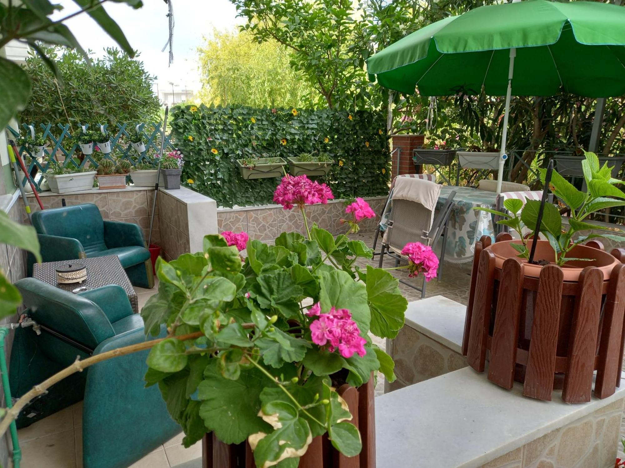 Néa Péramos Peramos Apartments מראה חיצוני תמונה